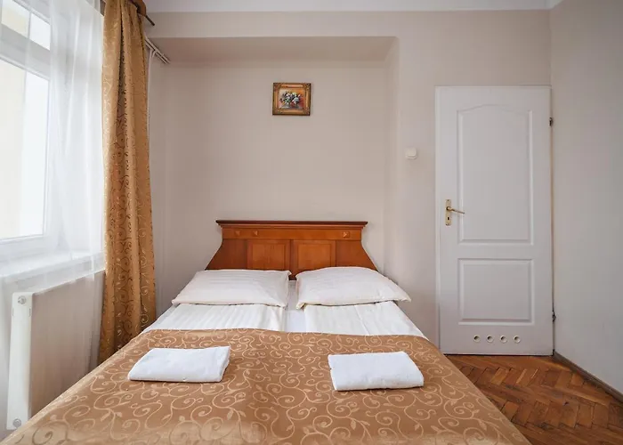 ベッド・アンド・ブレックファスト Jasny Palac 3*